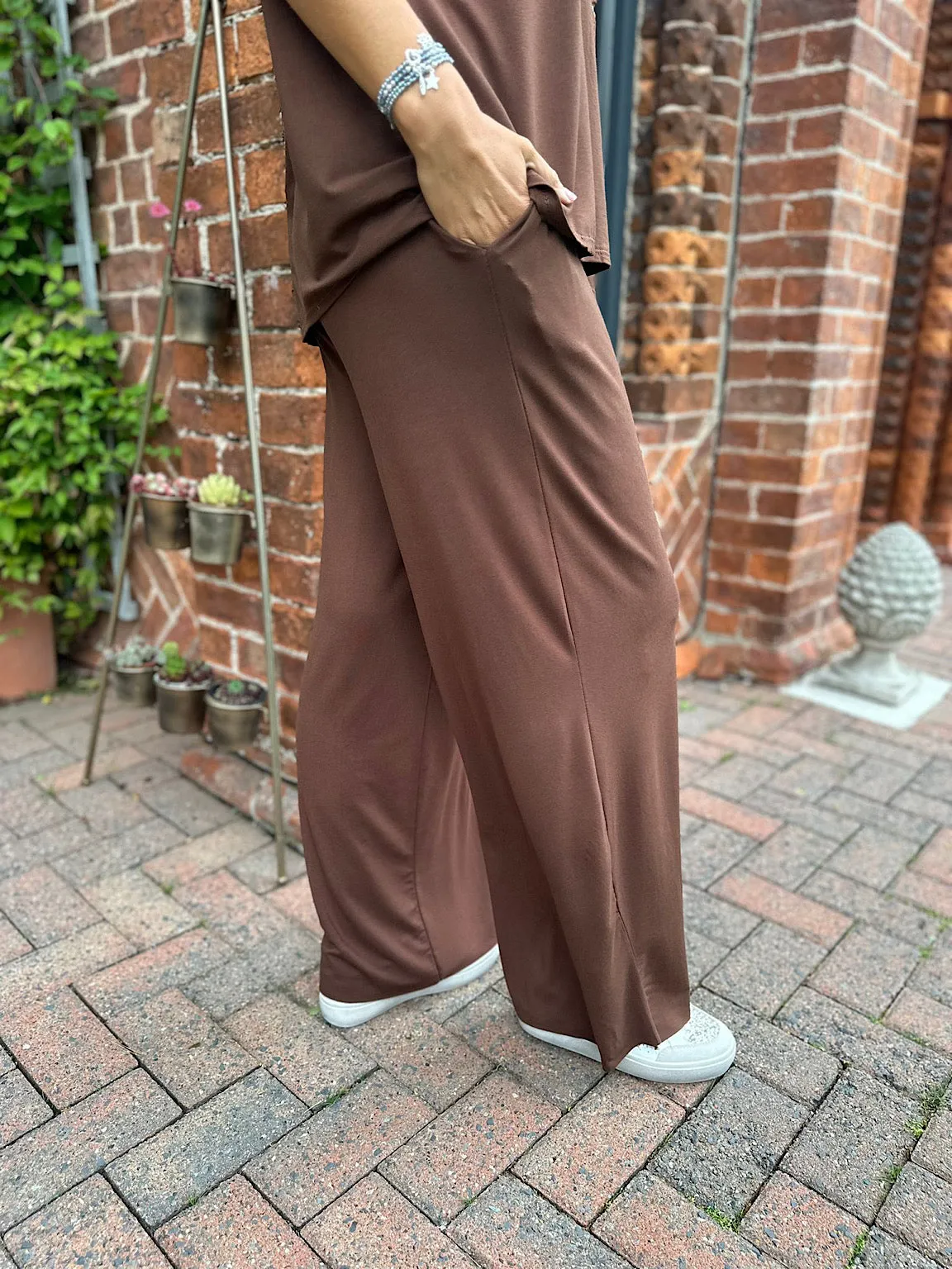 Chocolate Wide Leg Pants Tammy