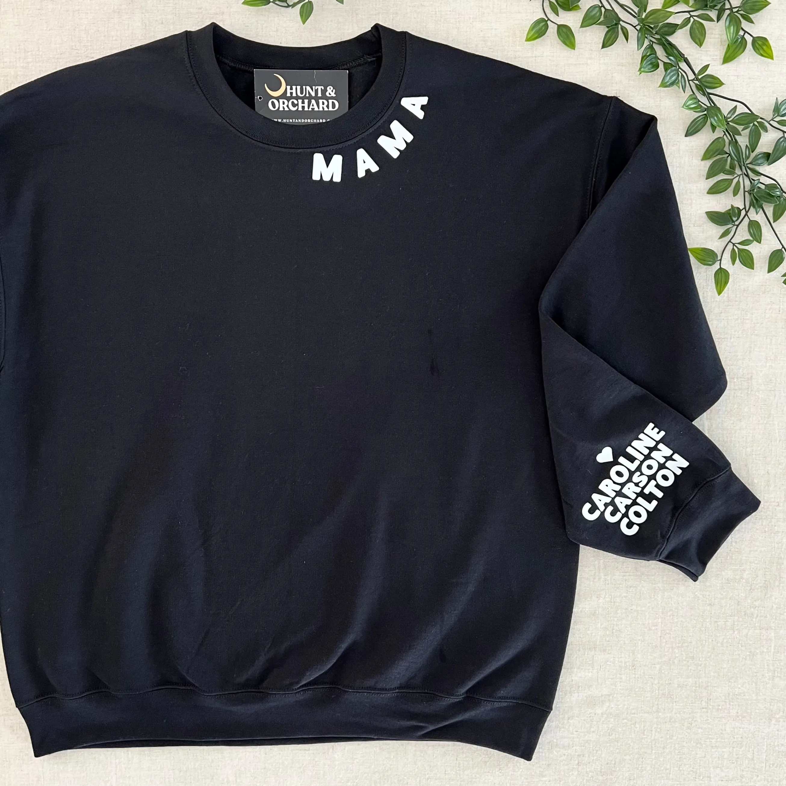 Mama Pullover - Personalized with up to 4 Names - Black