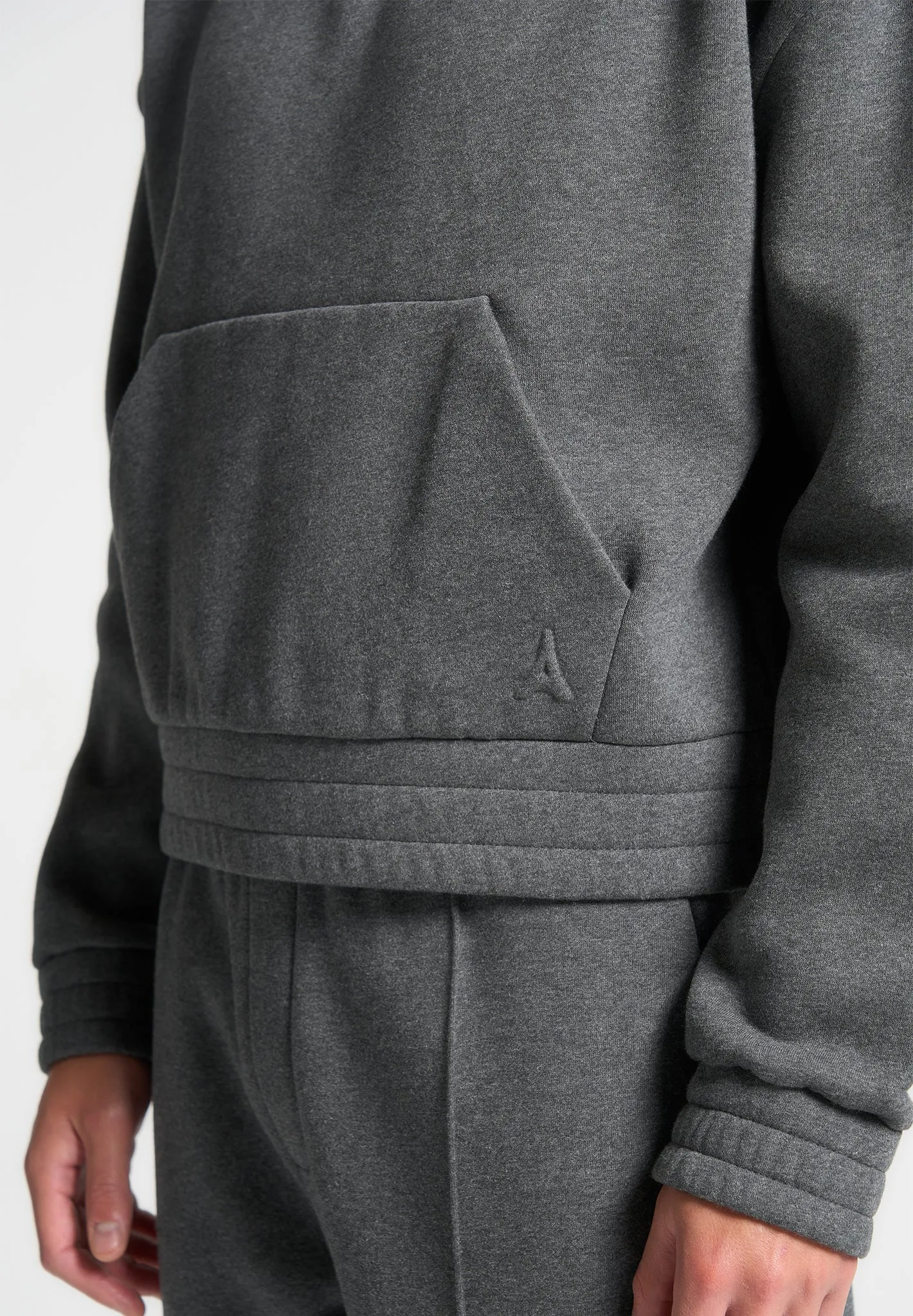 ternel Cropped Hoodie - Dark Grey