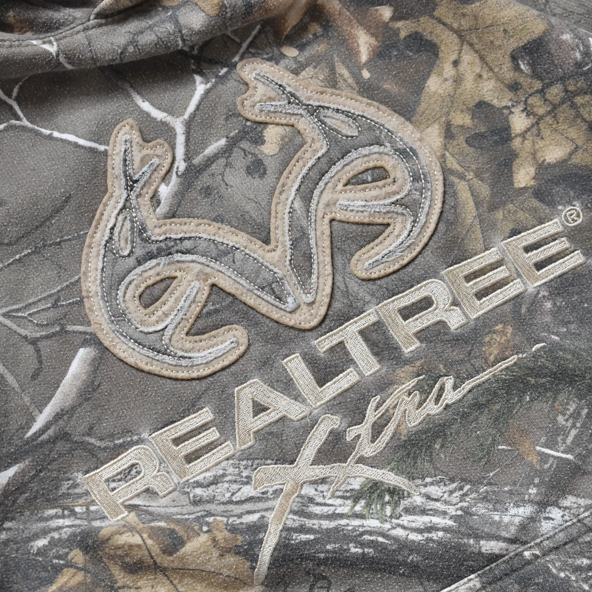 Vintage Realtree Xtra Faded Camo Hoodie - L