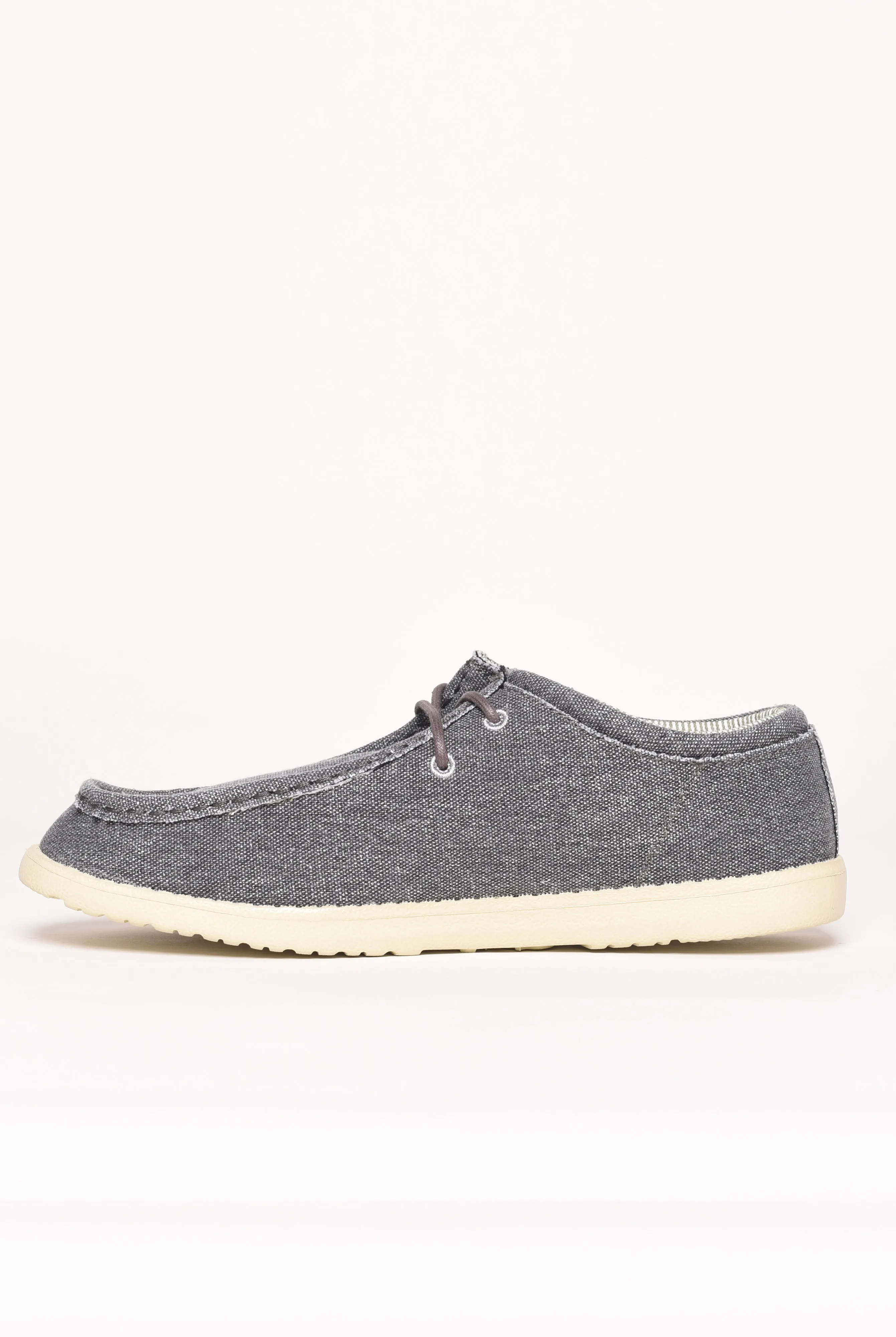 Waverly Shoe - Stylish footwear with a diverse range of designs and excellent quality.